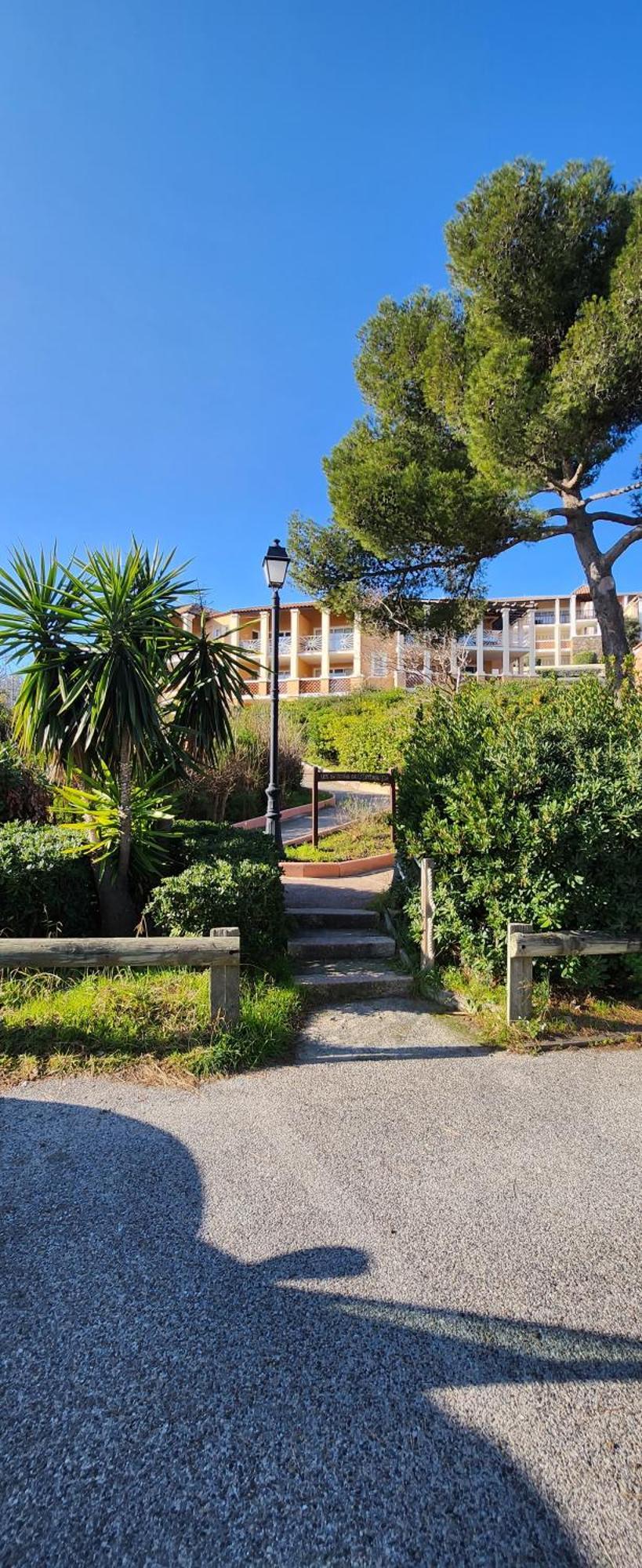 Saint-Raphael- Vue Mer Et Massif De L'Esterel Exterior foto